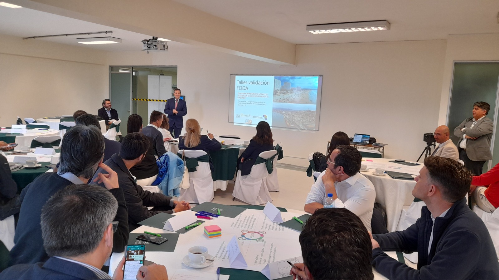 Proyecto que busca potenciar la inversión en la Región de Coquimbo reunió al rubro privado, público y académico en Santo Tomás La Serena